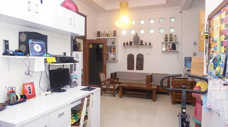 Andelis Homestay Yogyakarta Exterior foto